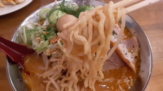 初志 麺屋 居間人 - 東金井（ラーメン）の写真