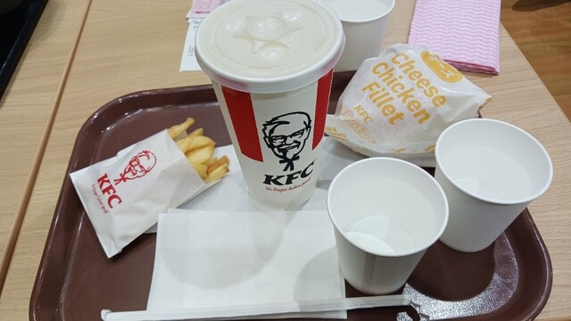 Kentucky Fried Chicken Ion Lake Town Ten - Koshigaya