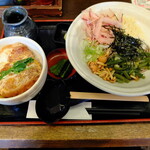 Sojibou - かつ丼と冷やし山菜とろろそばの定食
