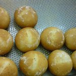 ネコヤベーカリー - 玄米ロール￥８０