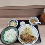 228101680 - 豚のしょうが焼き定食ご飯大盛り