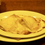 Torattoria Viba Ra Vita - 3種のチーズを包んだグレープのオープン焼き、フィレンツェ風