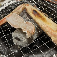 かに道楽 練馬谷原店 - 焼いてるとこ