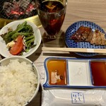 みどりや焼肉店 - 黒ウーロン茶
            ライス　大