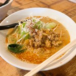 228107182 - 担々麺…税込950円