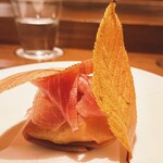 アカ - 生ハムと穴子のスペイン風の春巻き