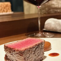 アカ - 薪焼きのヒレ