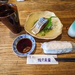 Kamoya Tendou - 蕎麦焼酎 500円（税別）、しめ鯖 1200円（税別）