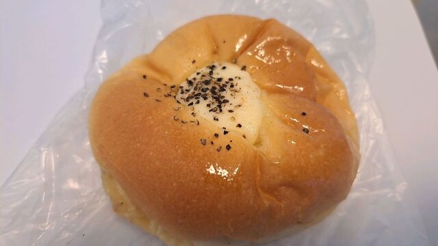 フレッシュベーカリー ノア 本店 - 北24条/パン | 食べログ