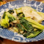餃子酒房 丈夫 - イカの青菜の炒め