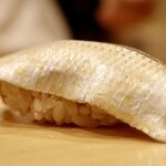 鮨 やすみつ - 小肌