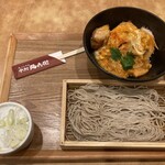 中村麺兵衛 - 厚みかつ丼とそば（990円）