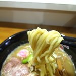 ラーメン人生JET600 - 麺リフトーー美味しい麺でした♪
