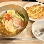 シジャン 高崎イオンモール店 - 冷麺/チーズチヂミハーフ