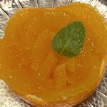 岡半 - 紅まどんな（愛媛果試第28号）