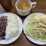 Yappari Suteki - ご飯、サラダ、スープ食べ放題付き