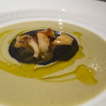 フォリオリーナ・デッラ・ポルタ・フォルトゥーナ - 仏・ブルターニュ産のスミイカと伊産のポロ葱のスープ、アンチョビ風味のスミイカのサラダ添え2