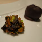 フォリオリーナ・デッラ・ポルタ・フォルトゥーナ - レーズンとマスカルポーネ・チーズの練りチョコレートとプラリネ1