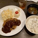 串かつともつ鍋 串のきっしゃん  - 自家製ミンチカツランチ