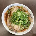 来来亭 - 焼豚トッピング追加、葱多め、背脂少な目