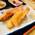 魚玉 - 鮭定食