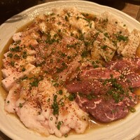 炭火焼肉ホルモン うしごろ 中目黒店 - 