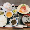 Michikusa - 日替り定食（3色お刺身定食） 税込1000円（R5.10時点）