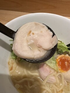 船橋 蔭虎 - 鶏白湯塩そば　鶏チャーシュー