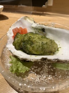 船橋 蔭虎 - 三陸産牡蠣のバジル炒め