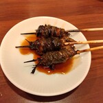 鰻禅 - ヒレのネギ巻きです。ビールの肴ででてきます。無料なのが信じられません。