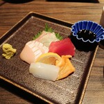 魚とごはん つき灯り - 師走の特選お造り5種盛り合わせ