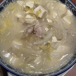 延辺館 - 白菜、豆腐、バラ肉と太い春雨の煮込み