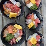 塩釜仲卸市場 マイ海鮮丼コーナー - 