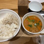 Soup Stock Tokyo - 温野菜とチーズのブラウンシチューと白胡麻ご飯