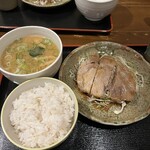 Kirai Kippan - 生姜焼き定食