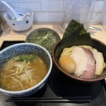 麺屋一燈 - 「特製濃厚魚介つけ麺」と「海苔 5枚」