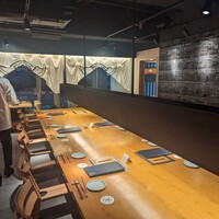 肉亭ふたご iki 新宿店 - 店内もikiです