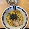油そば・まぜそば ロマン 外大前店
