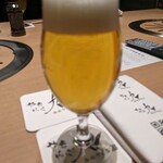 やきにく九 - ビールで乾杯です