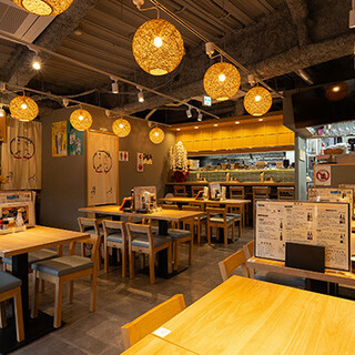 Open until 26:00! Enjoy an evening in a stylish Japanese modern space in Kannai