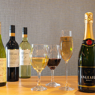 A lineup that goes well with exquisite dishes, from fresh sours to wines.