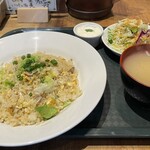 幸せのはし - 焼豚とレタスの炒飯（850円）