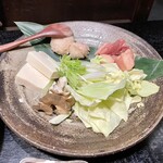 Hakata Motsunabe Baniku Kyuushuujiman - 水炊き　鍋食材