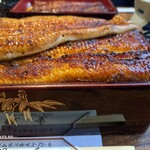 鰻重 - ふわふわ