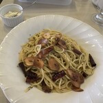 チャップリン - ペペロンチーノ ¥1200 税込  ・粉チーズ 10g  ¥50 税込