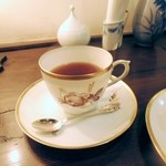 伊東屋珈琲 - 珈琲用具もいい感じでした。（ロイヤルコペンハーゲンのカップ）