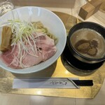 濃厚つけ麺・ラーメン 八重桜 - 豚骨魚介つけ麺