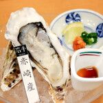 生牡蛎/烤牡蛎（600日元～）