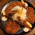 Fuji Katsu - ヒレカツ＆ロースカツ＆チキンカツ＆エビフライ（食べきれなくて、お持ち帰りした ）