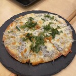 Maruchousengyoten - しらすピザ